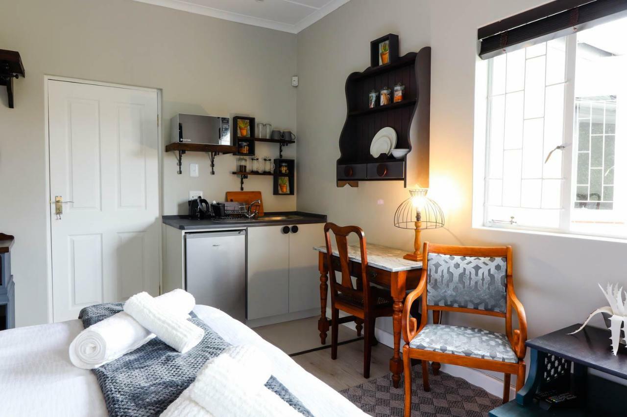 Arbour1 Guesthouse George Ngoại thất bức ảnh